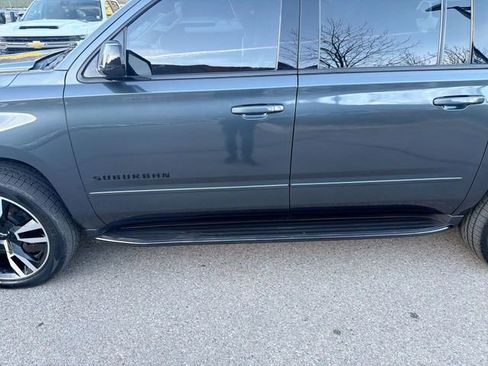 Used 2020 Chevrolet Suburban Premier image 36