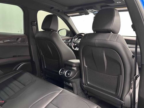 Used 2023 Alfa Romeo Stelvio Estrema image 20