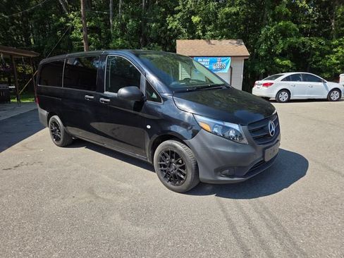 Used 2020 Mercedes-Benz Metris Passenger image 8