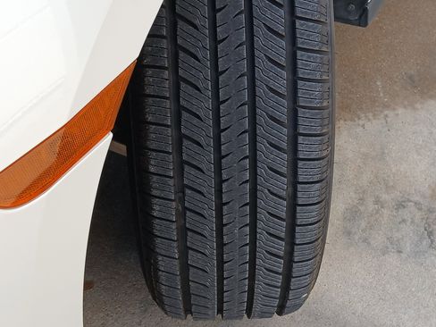 Used 2024 Honda Odyssey EX-L image 16