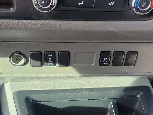 Used 2016 Nissan NV 2500 SV RWD image 29