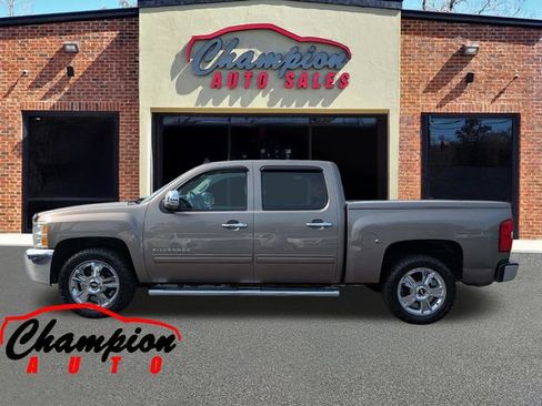 Used 2012 Chevrolet Silverado 1500 LT w/ All-Star Edition RWD image 8