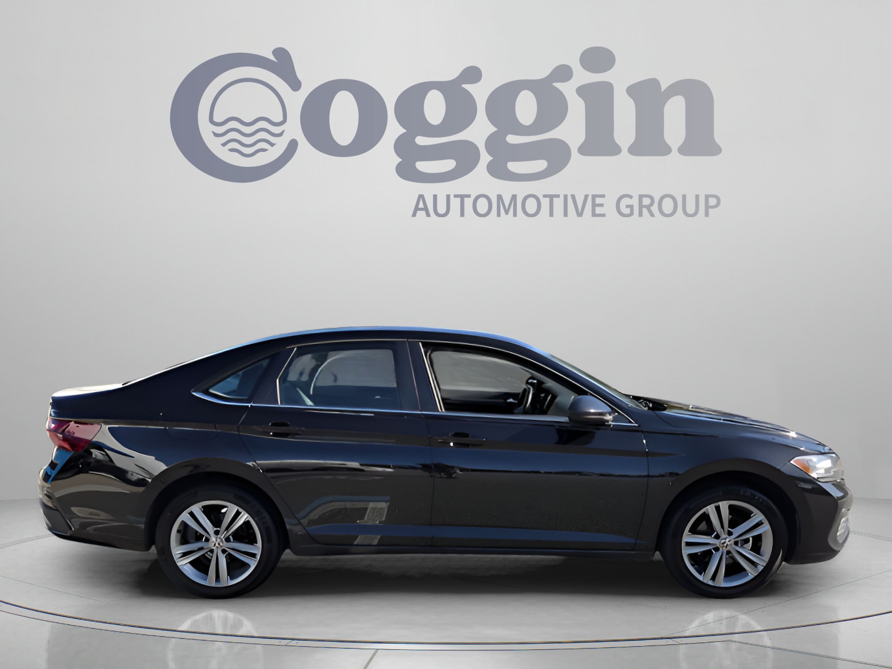 Used 2024 Volkswagen Jetta SE FWD image 6