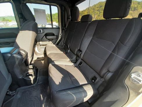 Used 2022 Jeep Gladiator Sport AWD/4WD image 36