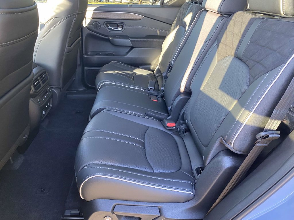 New 2026 Honda Pilot Elite image 10