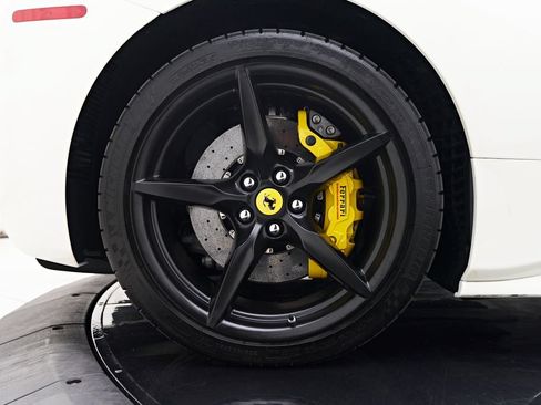 Used 2019 Ferrari 488 Spider RWD image 34