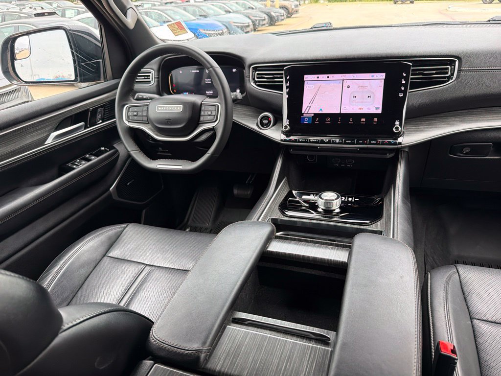 Used 2024 Jeep Wagoneer L Series II w/ Flexible Seating Group AWD/4WD image 20