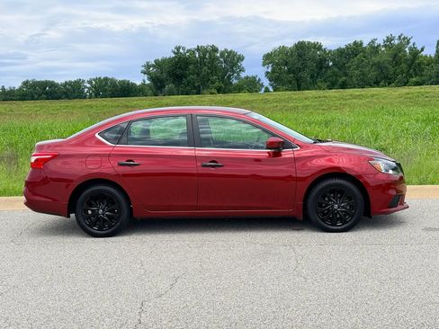 Used 2019 Nissan Sentra SV FWD image 31
