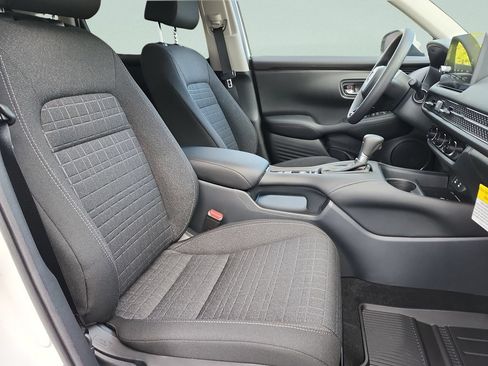 New 2026 Honda HR-V LX image 18