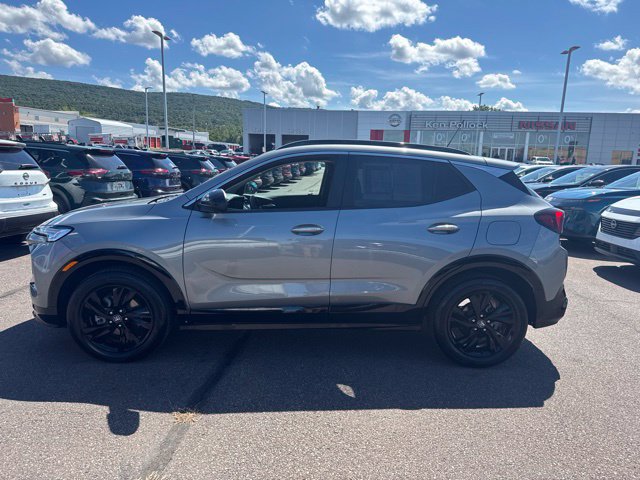 Used 2024 Buick Encore GX Sport Touring w/ Advanced Technology Package FWD image 8