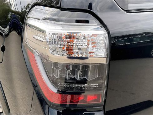 Used 2020 Toyota 4Runner Limited image 28