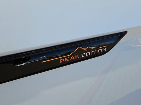 New 2026 Volkswagen Atlas Peak Edition AWD/4WD image 7
