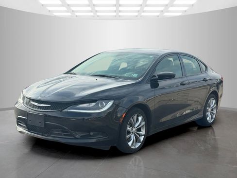 Used 2015 Chrysler 200 S w/ Navigation & Sound Group I image 8