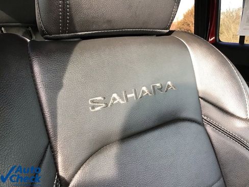 Used 2022 Jeep Wrangler Unlimited Sahara image 23