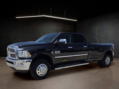 Used 2018 RAM 3500 Laramie AWD/4WD image 3
