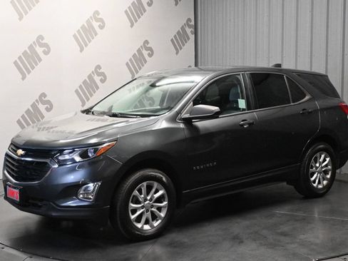 Used 2019 Chevrolet Equinox LS w/ LS Convenience Package AWD/4WD image 1