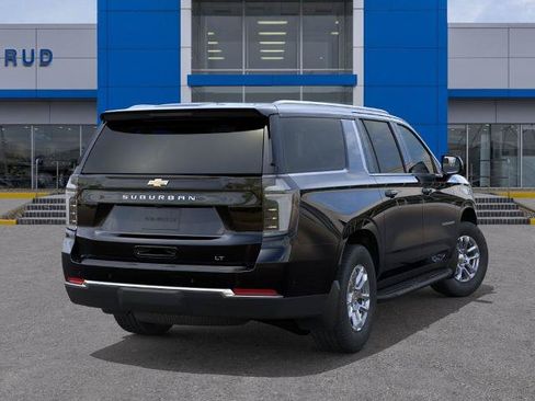 New 2026 Chevrolet Suburban LT w/ Comfort Package AWD/4WD image 4