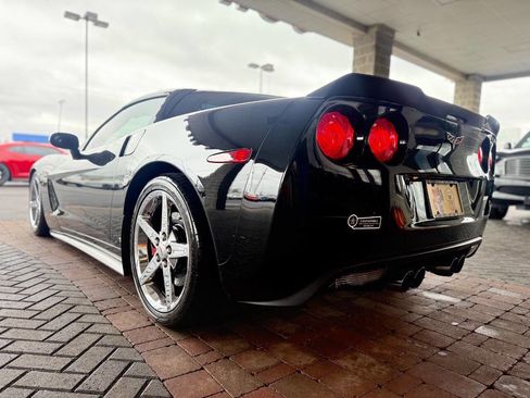 Used 2007 Chevrolet Corvette Coupe w/ Preferred Equipment Group image 9