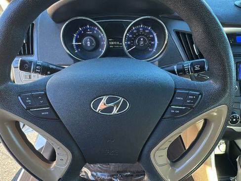 Used 2013 Hyundai Sonata GLS w/ Popular Equipment Pkg image 17