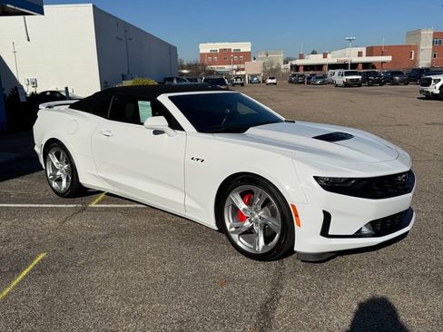 Used 2023 Chevrolet Camaro LT w/ RS Package image 10