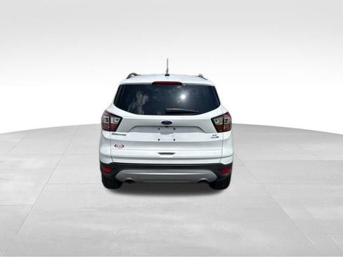 Used 2017 Ford Escape SE w/ Equipment Group 201A AWD/4WD image 6