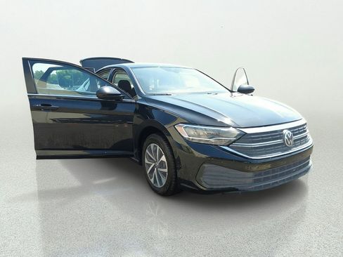 Used 2024 Volkswagen Jetta S FWD image 9