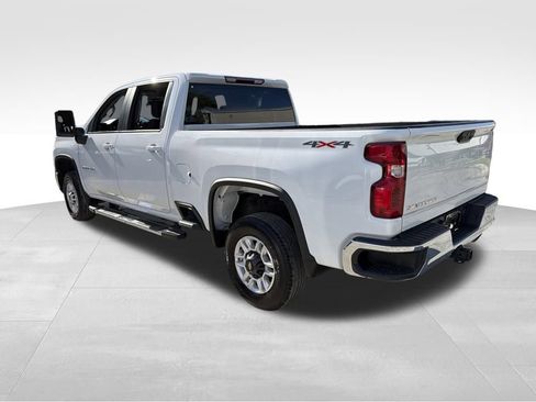 Used 2024 Chevrolet Silverado 2500 LT image 5