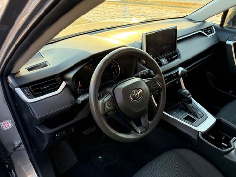 Used 2023 Toyota RAV4 LE image 15