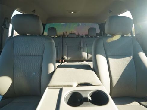 Used 2019 Ford F150 XLT image 32