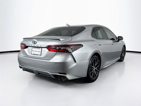 Certified 2023 Toyota Camry SE w/ Convenience Package image 10