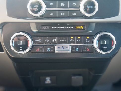 Used 2022 Ford F450 Lariat w/ Lariat Ultimate Package image 20