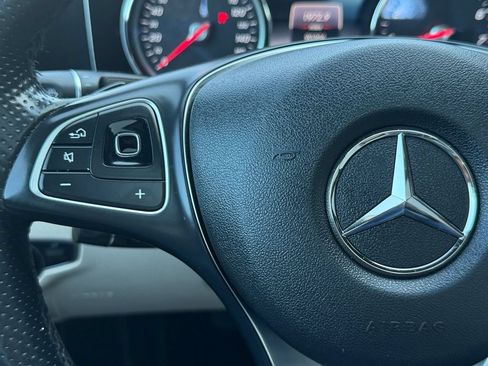 Used 2018 Mercedes-Benz E 300 image 22