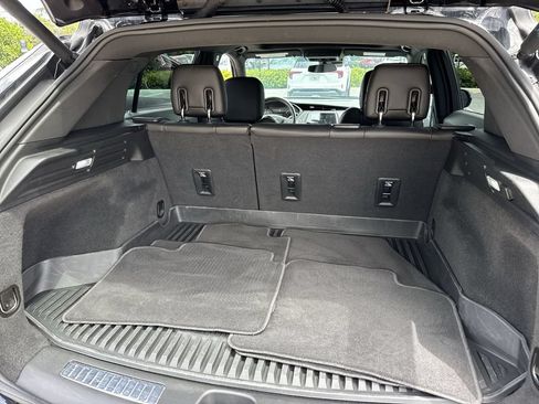 Used 2023 Cadillac XT4 Sport FWD image 58