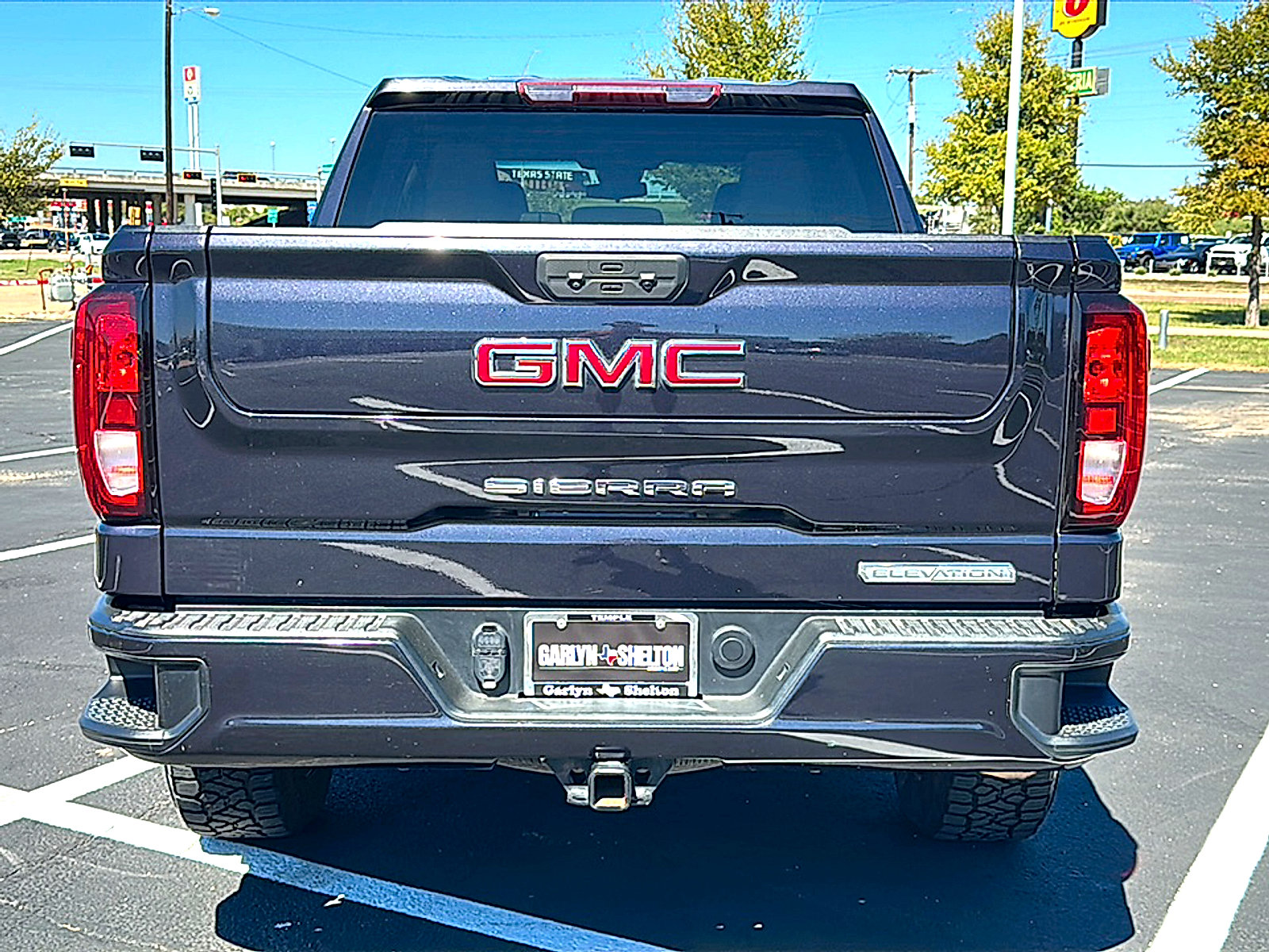 Used 2022 GMC Sierra 1500 Elevation RWD image 7