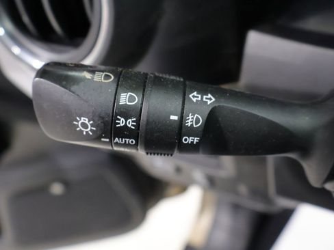 Used 2016 Toyota Tacoma Limited w/ Towing Package image 36