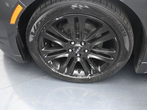 Used 2016 Lincoln MKZ AWD image 15