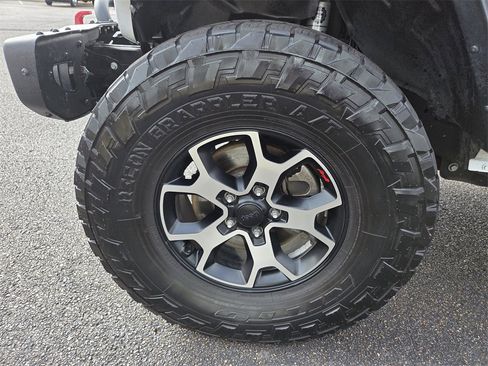 Used 2020 Jeep Gladiator Sport w/ Quick Order Package 24S image 26