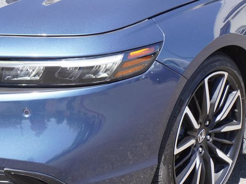 Used 2024 Honda Accord Touring image 2