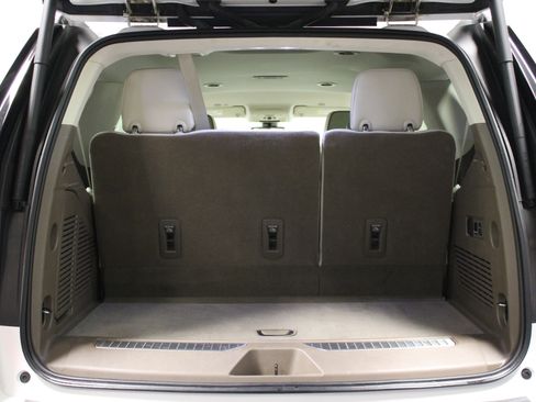 Used 2022 GMC Yukon Denali image 16