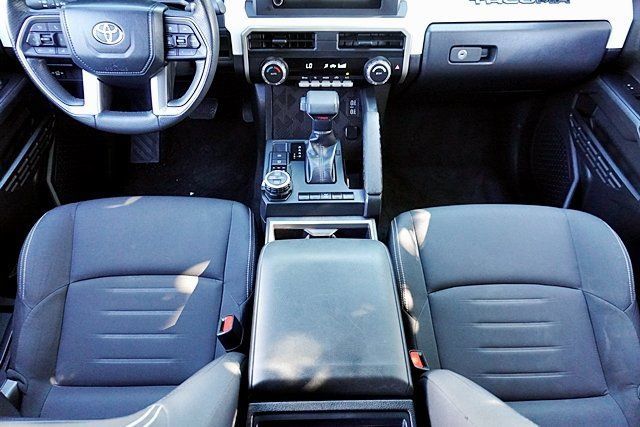 Used 2024 Toyota Tacoma TRD Off-Road AWD/4WD image 30