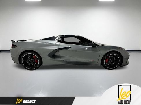 Used 2022 Chevrolet Corvette Stingray Preferred Conv w/ Z51 Performance Package RWD image 6