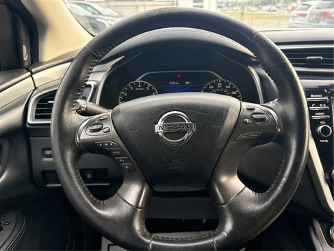 Used 2020 Nissan Murano SV FWD image 17