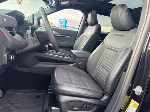 Used 2025 Ford Explorer ST-Line w/ Premium Package image 19