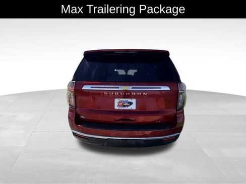 Used 2023 Chevrolet Suburban LT w/ Luxury Package AWD/4WD image 6