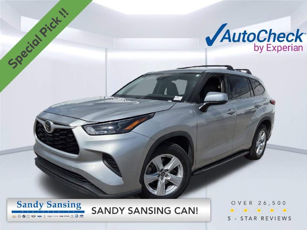 Used 2022 Toyota Highlander L FWD image 1
