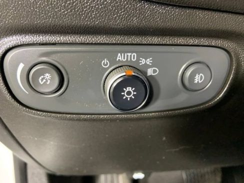Used 2020 Chevrolet Equinox Premier AWD/4WD image 29