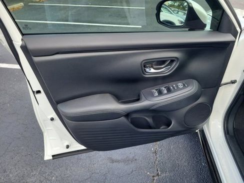 Certified 2024 Honda HR-V EX-L image 18