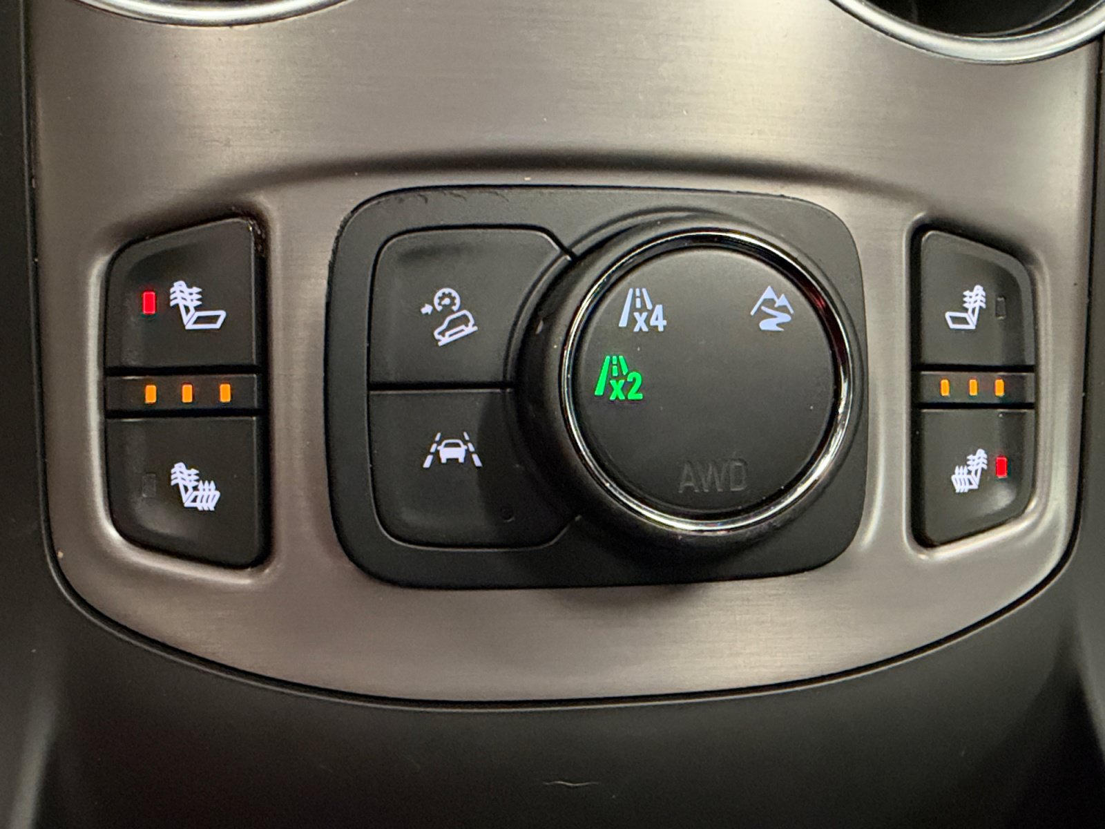 Used 2024 GMC Terrain AT4 AWD/4WD image 24
