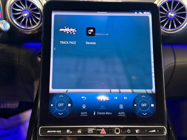 Used 2022 Mercedes-Benz SL 63 AMG 4MATIC w/ Driver Assistance Package image 31