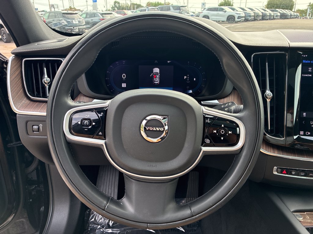 Used 2022 Volvo XC60 B6 Inscription w/ Advanced Package AWD/4WD image 13
